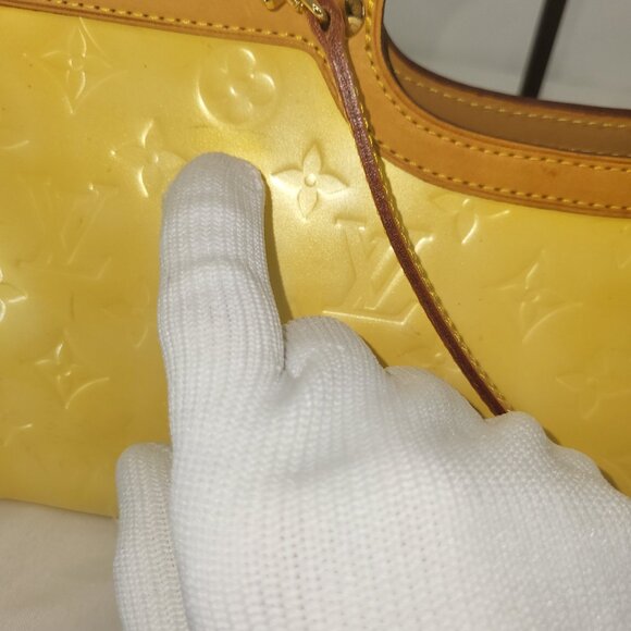 LOUIS VUITTON "Vernis Roxbury Drive Perle" Bag - LV Embossed Monogram *COA - Picture 8 of 16
